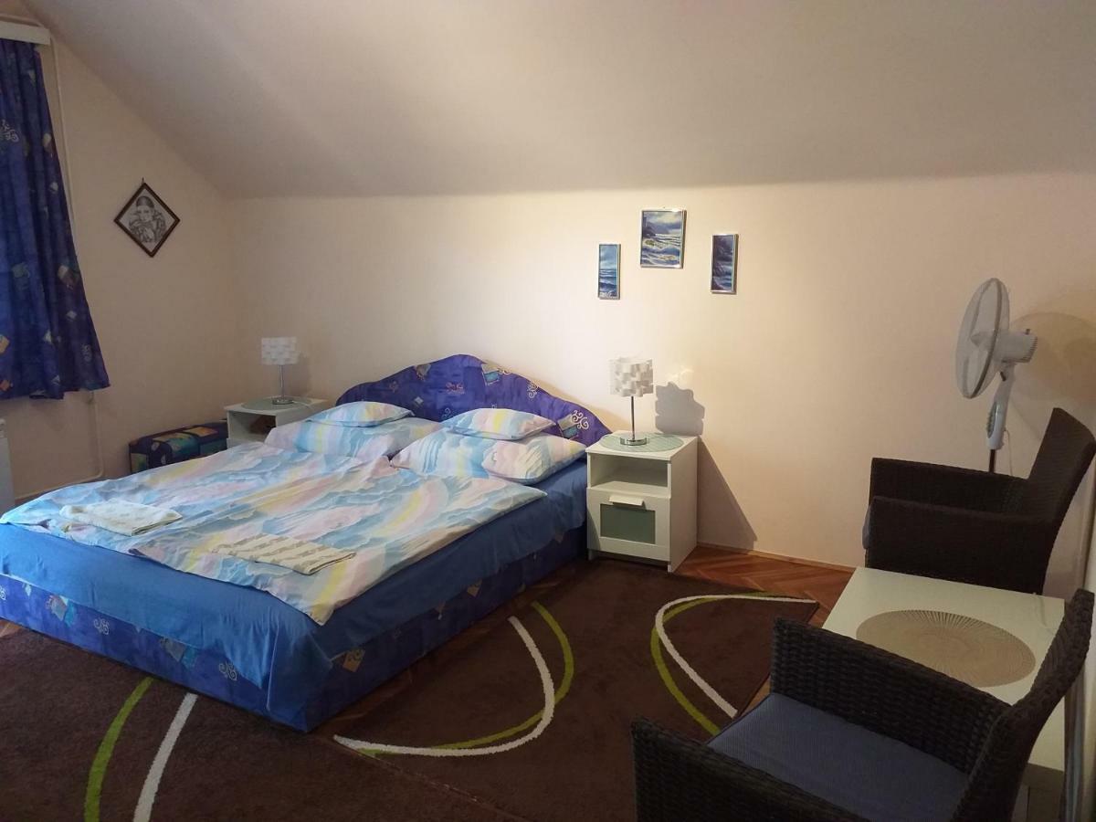 Balaton-Lak Apartmanhaz Siofok Exterior photo